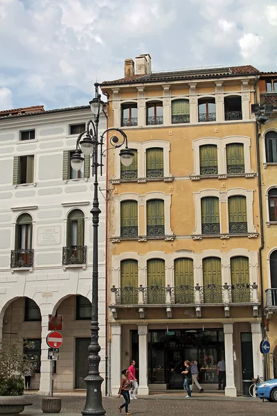 Old house on the street Treviso in Italy — Stock Photo, Image