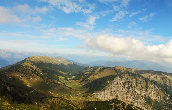 Krajobraz alpejski — Zdjęcie stockowe