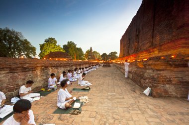 Visakha puja gün