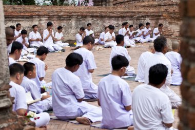Visakha puja gün