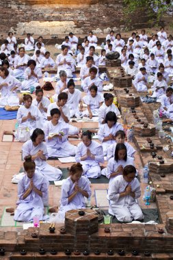 Visakha puja gün