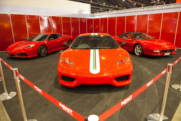 Salón de automóviles —  Fotos de Stock