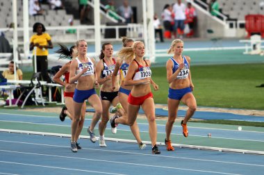 sporcular heptatlon olay 800 metre