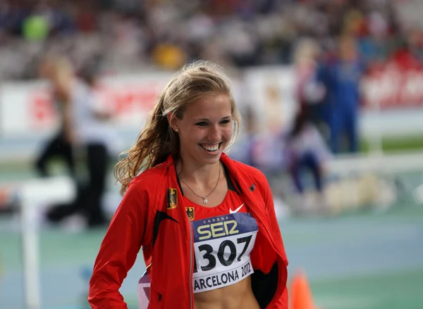 Hochspringerin Alexandra Plaza aus Deutschland bei der Leichtathletik-Juniorenweltmeisterschaft 2012 in Barcelona, Spanien. — Stockfoto