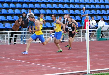 Ukraynalı yolda 200 metre yarışı & 01 Haziran 2012 tarihinde alan Şampiyonası yalta, Ukrayna'nın bitirmek.