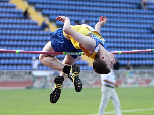 Chernyh Viktor bronze medalist in high jump — Stock Photo, Image