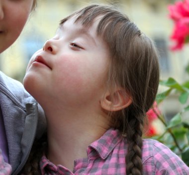 mutlu aile anları - anne ve çocuk bir eğlence var.