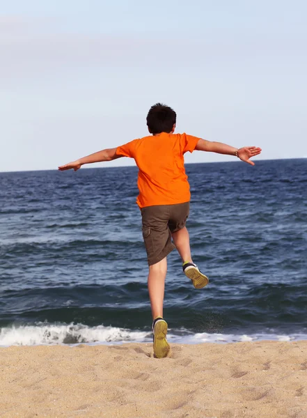 走っている少年 — ストック写真