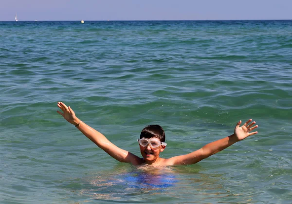 Chlapec na letní prázdniny — Stock fotografie