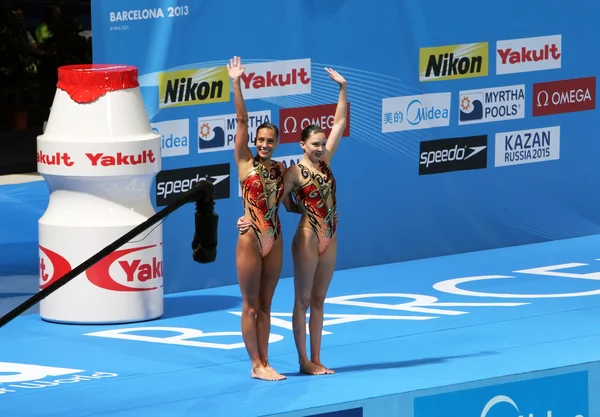 Synchronschwimmen — Stockfoto