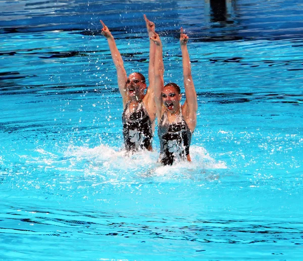 Synkroniserad simning — Stockfoto