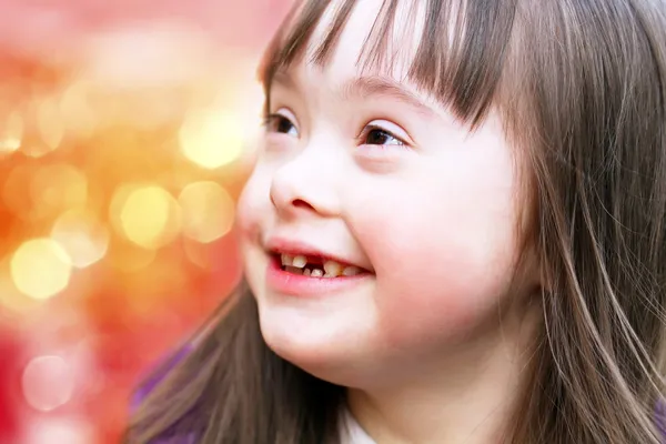 Portrait of beautiful young happy girl — Stock Photo, Image