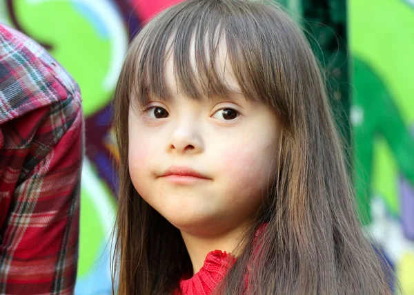 Portrait of beautiful young girl — Stock Photo, Image