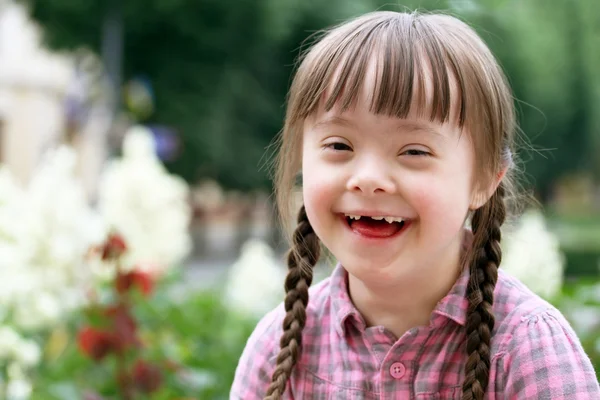 Portrait of beautiful little girl — Stock Photo, Image