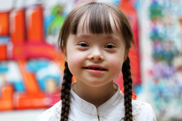 Girl in the park — Stock Photo, Image