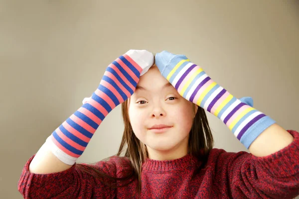 Bella Ragazza Divertirsi Con Calzini — Foto Stock