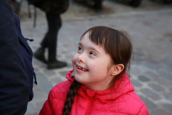 Portrait Little Girl Smiling — Stock Photo, Image