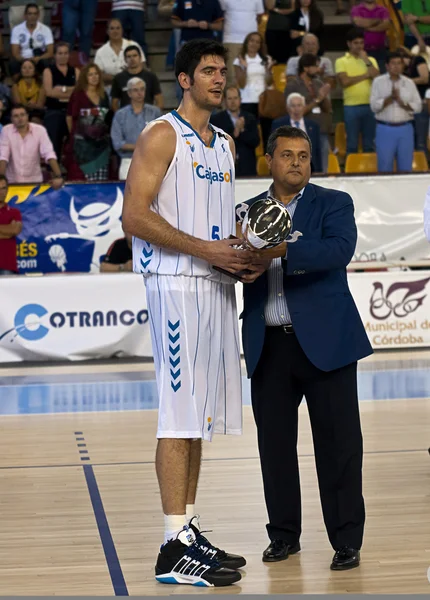 Juanjo Triguero levantando la copa del segundo lugar —  Fotos de Stock