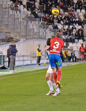 Cordoba, İspanya - Ocak 13: adrian ripa r(3) eylem sırasında maç lig cordoba(w) vs numancia (r)(1-0) üzerinde 13 Ocak 2013 baş melek cordoba İspanya Belediye Stadyumu