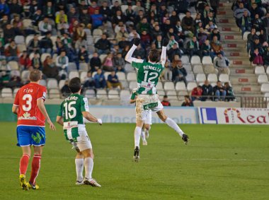 Cordoba, İspanya - Ocak 13:vincenzo rennella w(12) eylem sırasında maç lig cordoba(w) vs numancia (r)(1-0) üzerinde 13 Ocak 2013 baş melek cordoba İspanya Belediye Stadyumu