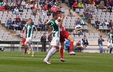 Cordoba, İspanya - 17 Mart: charles dias oliveira r(9) eylem sırasında maç lig cordoba(w) vs almeria (r)(4-1) baş melek üzerinde 17 Mart 2013 cordoba İspanya Belediye Stadyumu