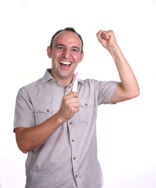 Hamilelik testi ile mutlu bir adam