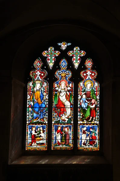 Mittelalterliche Glasfenster — Stockfoto