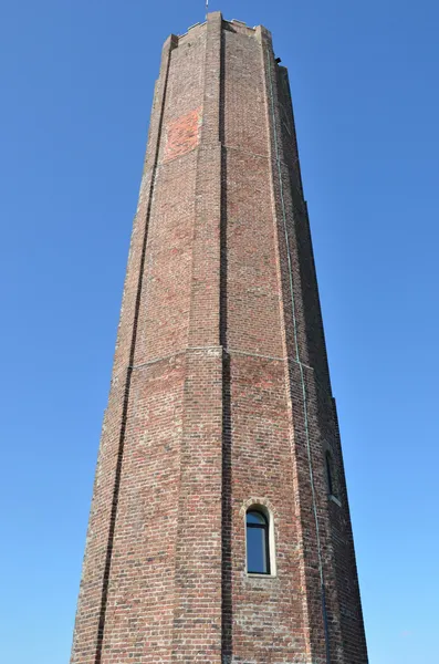 Tour de brique haute Walton — Photo