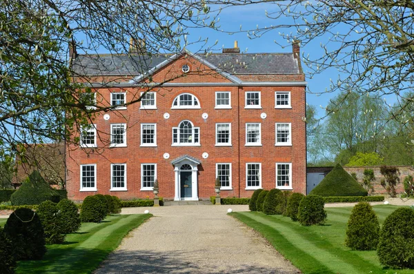 büyük Gürcü mansion önden görünümü