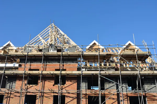 Grote residentieel gebouw wordt gebouwd — Stockfoto