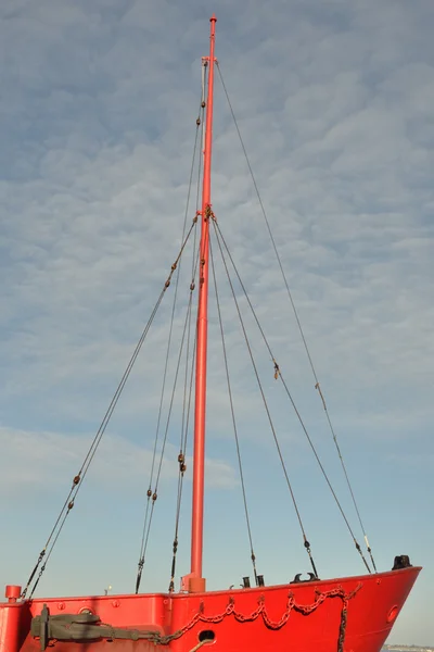 Bug und Mast des roten Feuerschiffs — Stockfoto