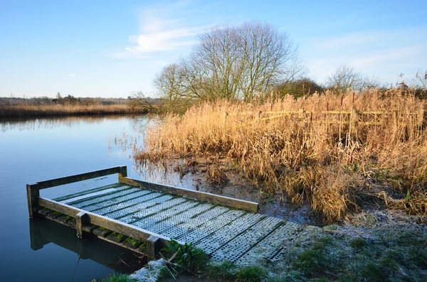 Fiske plattform i vinter — Stockfoto