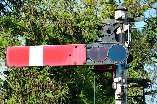 Старомодний залізничний сигнал — стокове фото