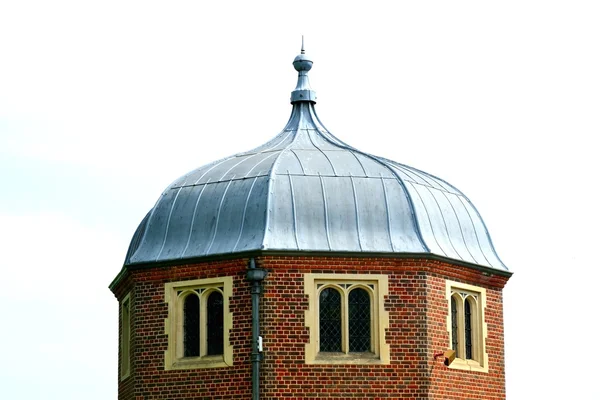 Tudor tower with brick  lead roof — Stock Photo, Image