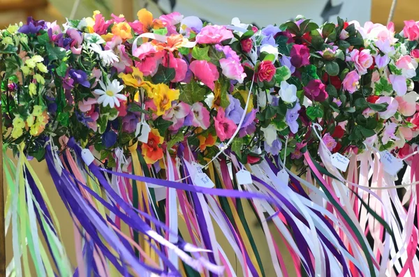 Fila de diademas florales —  Fotos de Stock