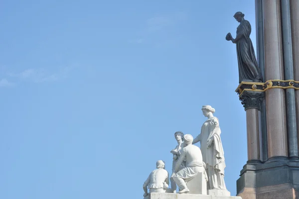 Détail de la sculpture au mémorial Albert — Photo