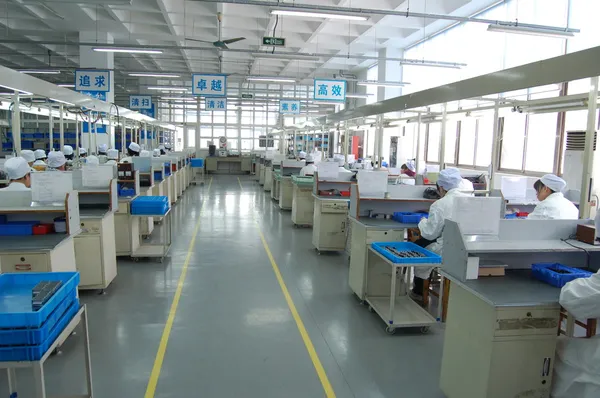 Production line workers — Stock Photo, Image