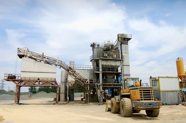 Concrete mixing plant — Stock Photo, Image