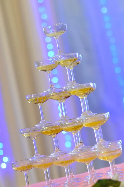 Matrimonio torre champagne — Foto Stock