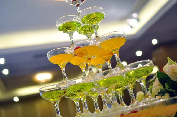 Wedding champagne tower — Stock Photo, Image