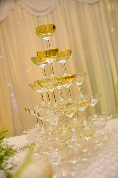 Bröllop champagne tower — Stockfoto