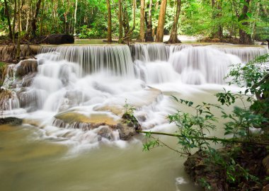 su düşüşü, hua mae kamin seviye 6 kanchanaburi, Tayland