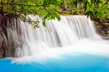 su düşüşü, hua mae kamin düzey 2 kanchanaburi, Tayland