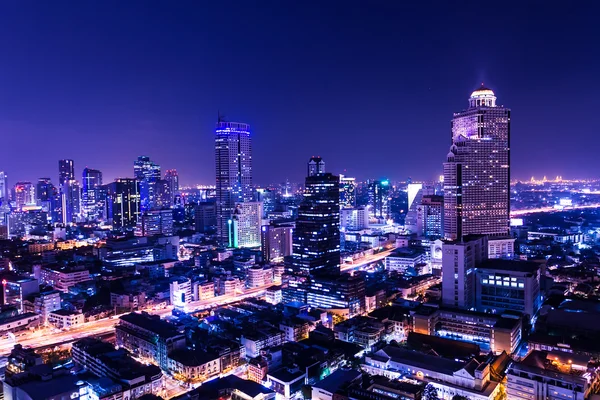 Vista aérea de Bangkok en la noche del crepúsculo — Foto de Stock