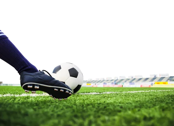 Fußschießen Fußball isoliert — Stockfoto