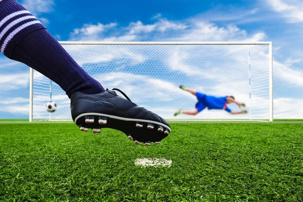 Foot shooting soccer ball to goal, penalty — Stock Photo, Image