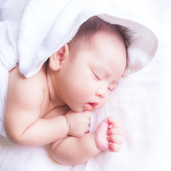 Slapende baby — Stockfoto