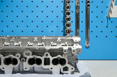 çalışmak bir spor araba motor silindir bloğu