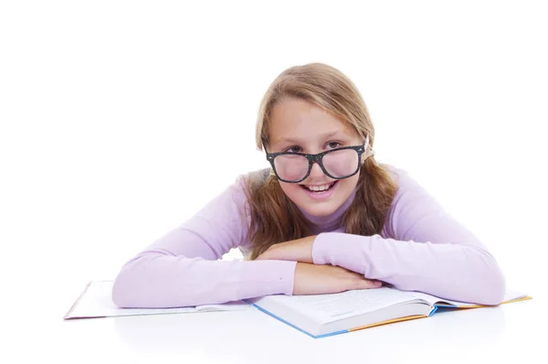 Gadis sekolah studing pelajaran — Stok Foto