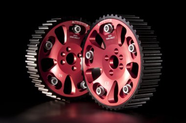 Yeni ayarlanabilir makaralar üzerinde siyah bir kam mili için